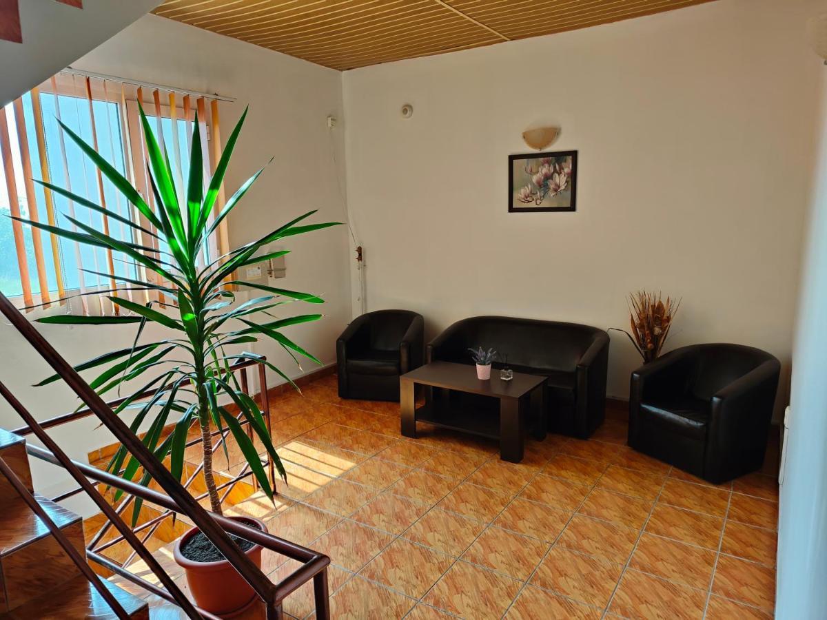 Vila Olimpica Hotel Costinesti Exterior photo